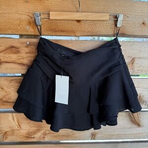 NWT Zara black ruffle skort | medium